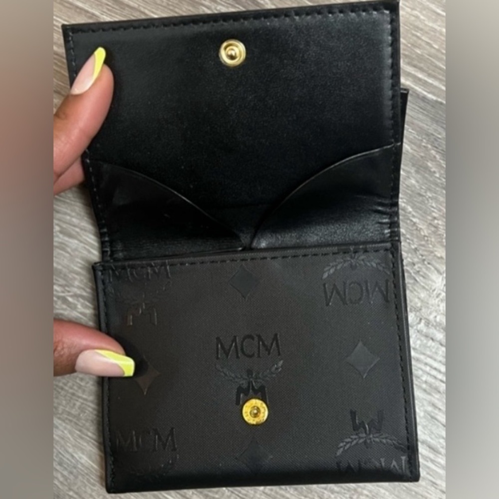 MCM Multi Snap Wallet Made in Germany Special Edition NWOT with COA and dustbag - Picture 8 of 10